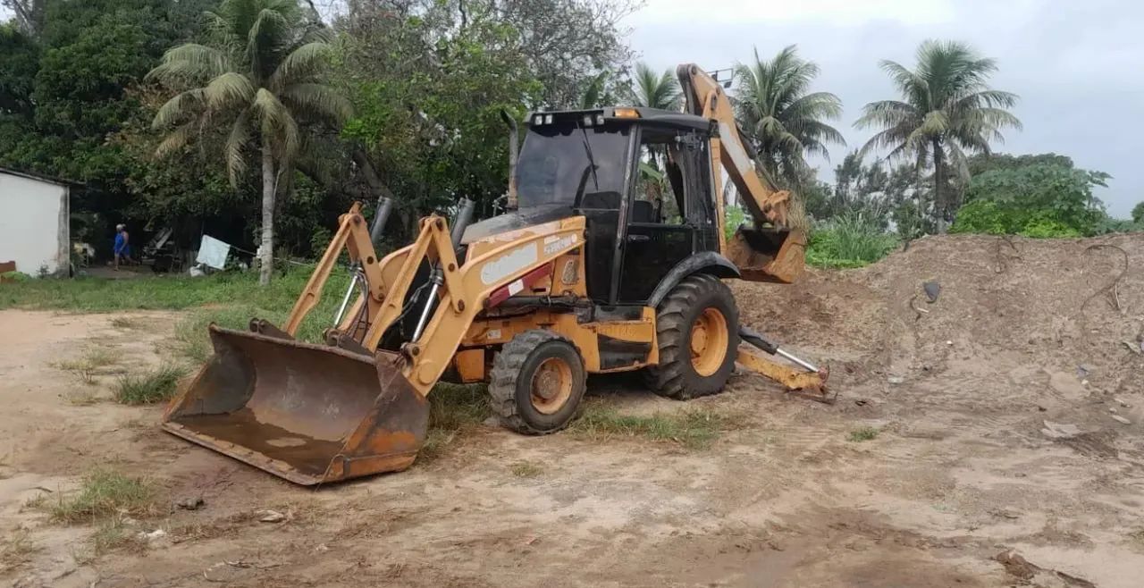 VENDO RETROESCAVADEIRA CASE 2012 4X4