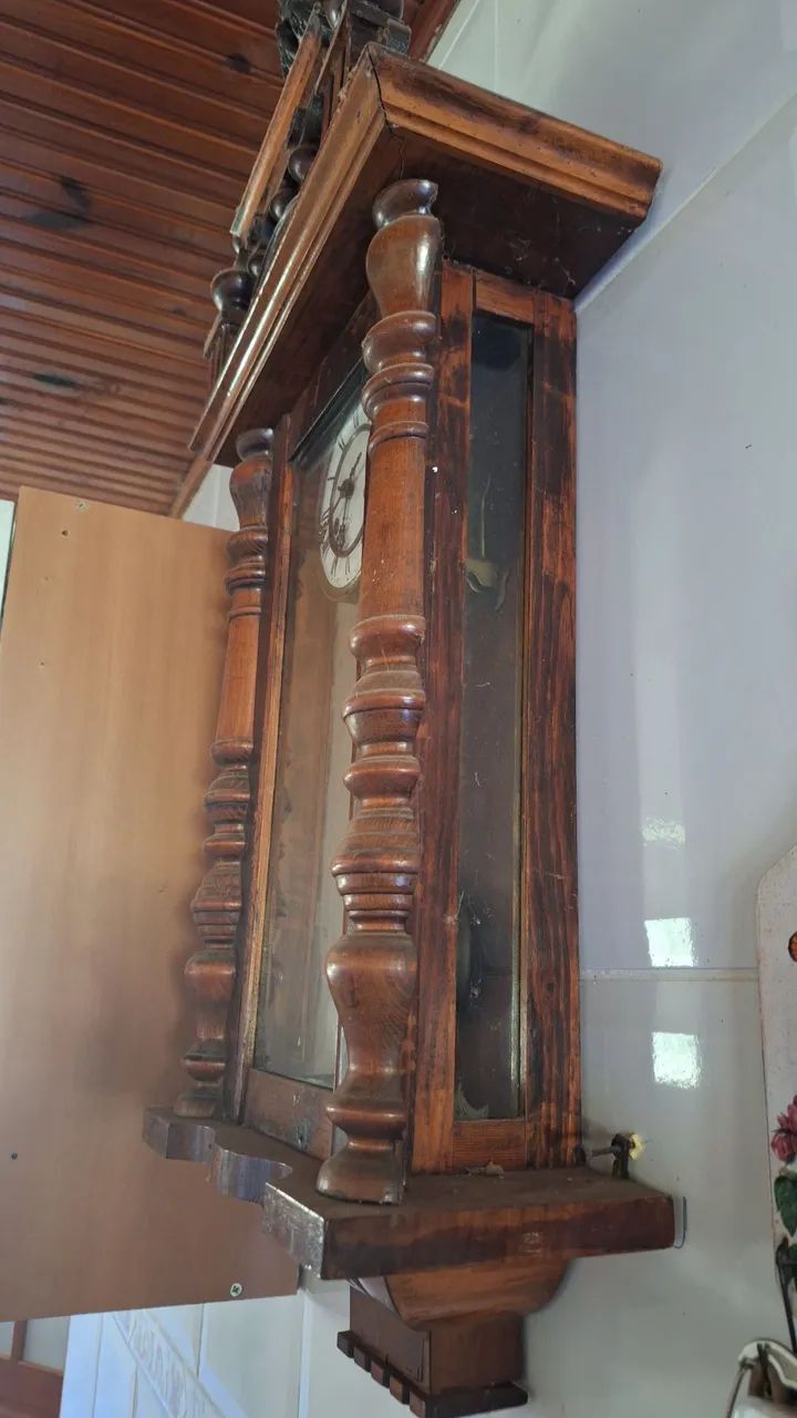 Relógio de parede antigo em madeira - Foto 5