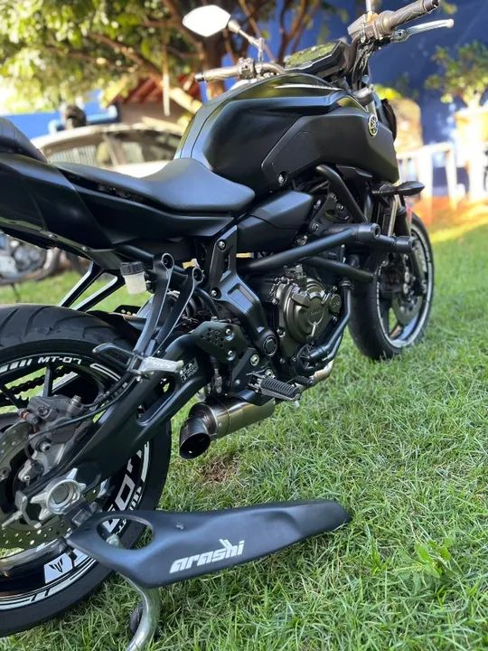 YAMAHA MT-07  - Foto 7