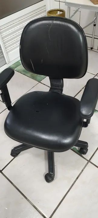 Cadeira giratória  - Foto 4