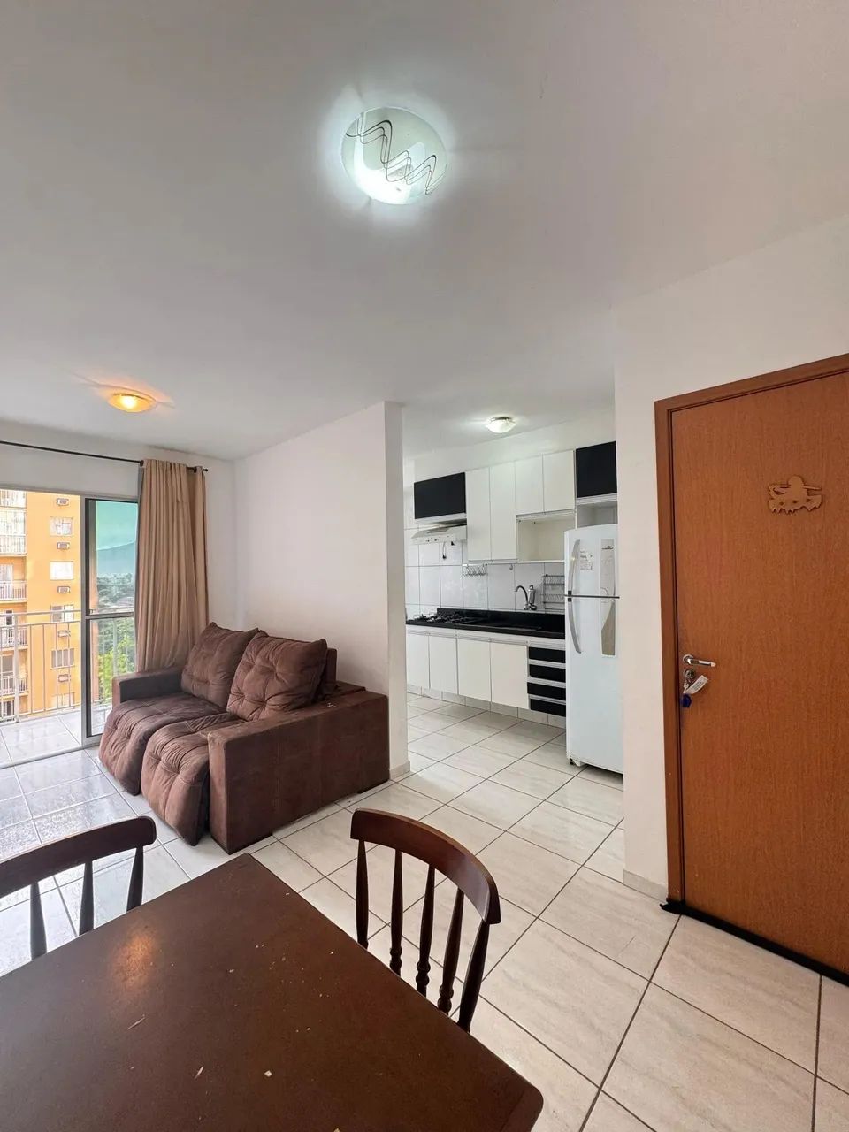 Imóvel para aluguel possui 50 metros quadrados com 2 quartos em Morada de Laranjeiras - Se
