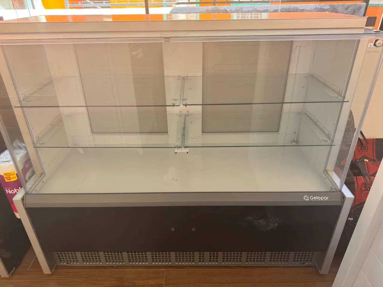 Vitrine expositora Gelopar 
