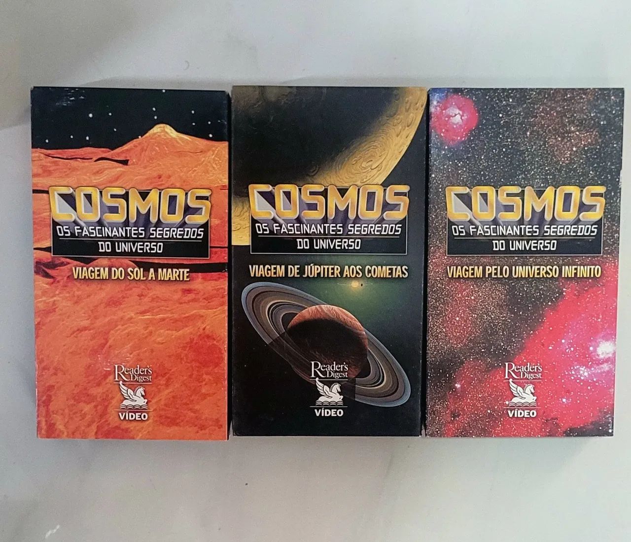 Box 3 Fitas VHS - Cosmos: Fascinantes Segredos do Universo - DVD