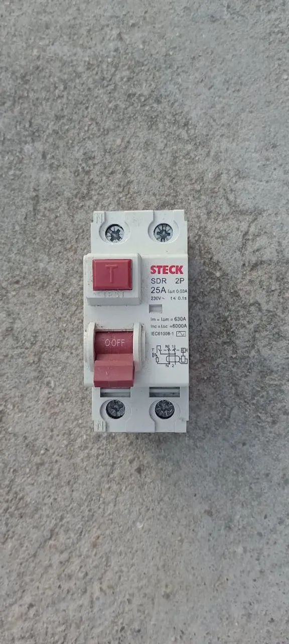 Disjuntor Schneider Easy9 C20 3kA - Foto 4