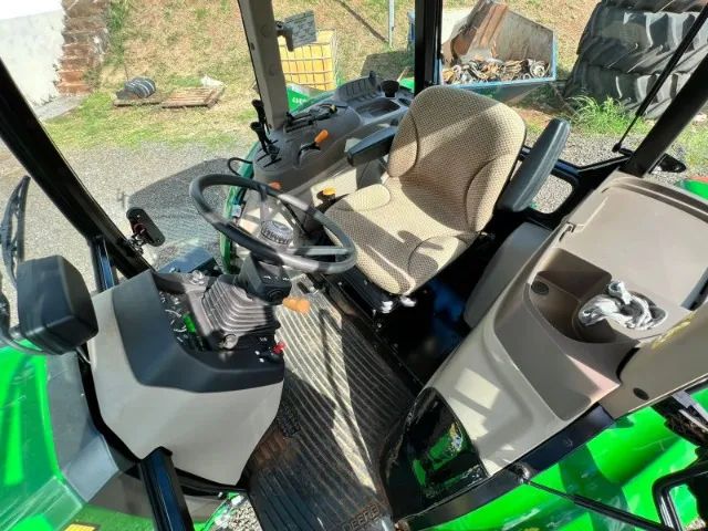 Trator John  Deere 5090E 2017 - Foto 5
