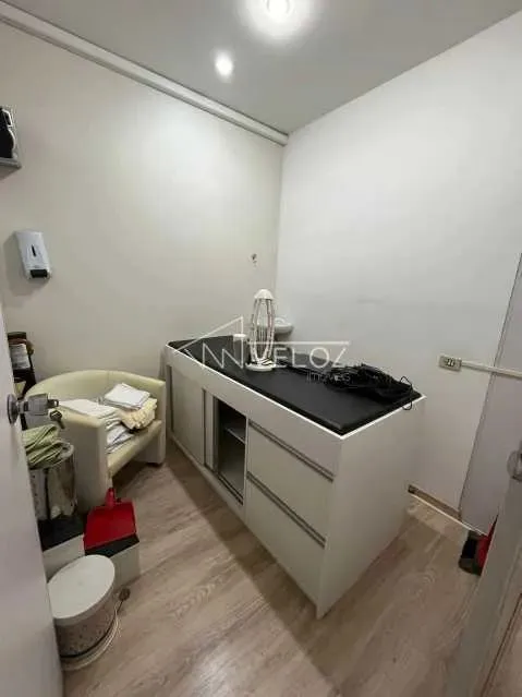 Sala - / Comercial / Catete