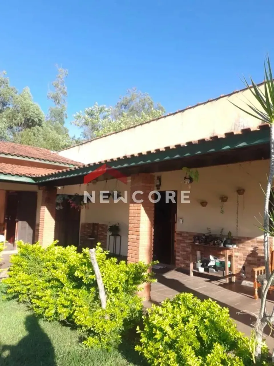 Casa em Rod. Castelo Branco, km 292 - Centro - Águas de Santa Bárbara/SP