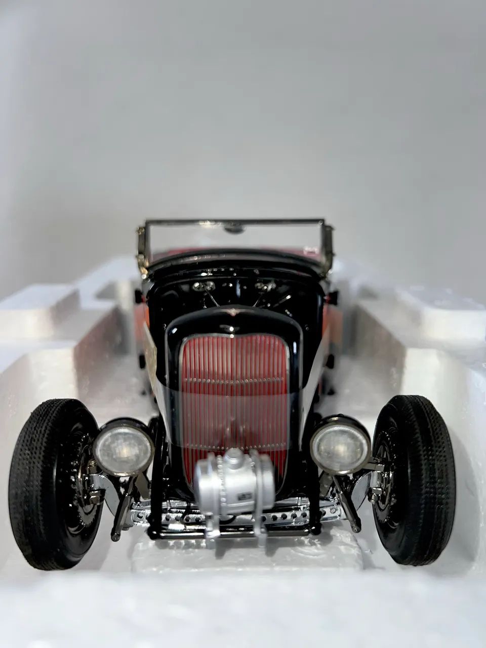 Miniatura Ford 32 Hot Rod ACME Escala 1:18 - Hobbies e coleções