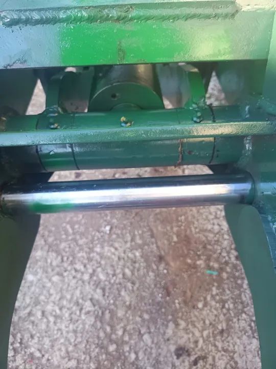 Garra Florestal para Rotator Contínuo - Potência e Precisão Pronta para o Trabalho! - Foto 3