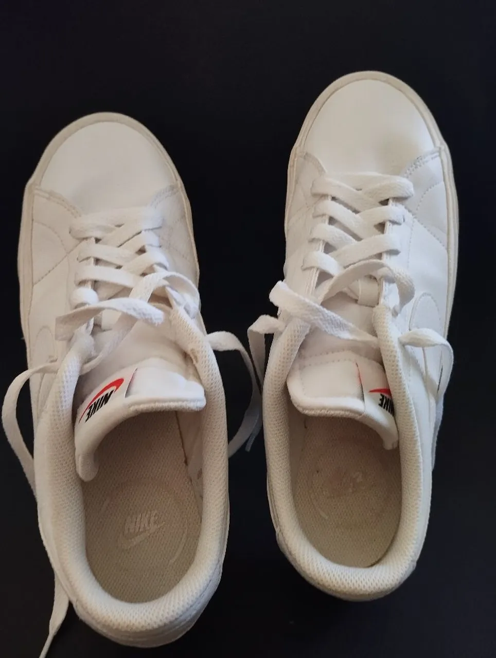 Tênis Nike Branco - Conforto e Estilo
