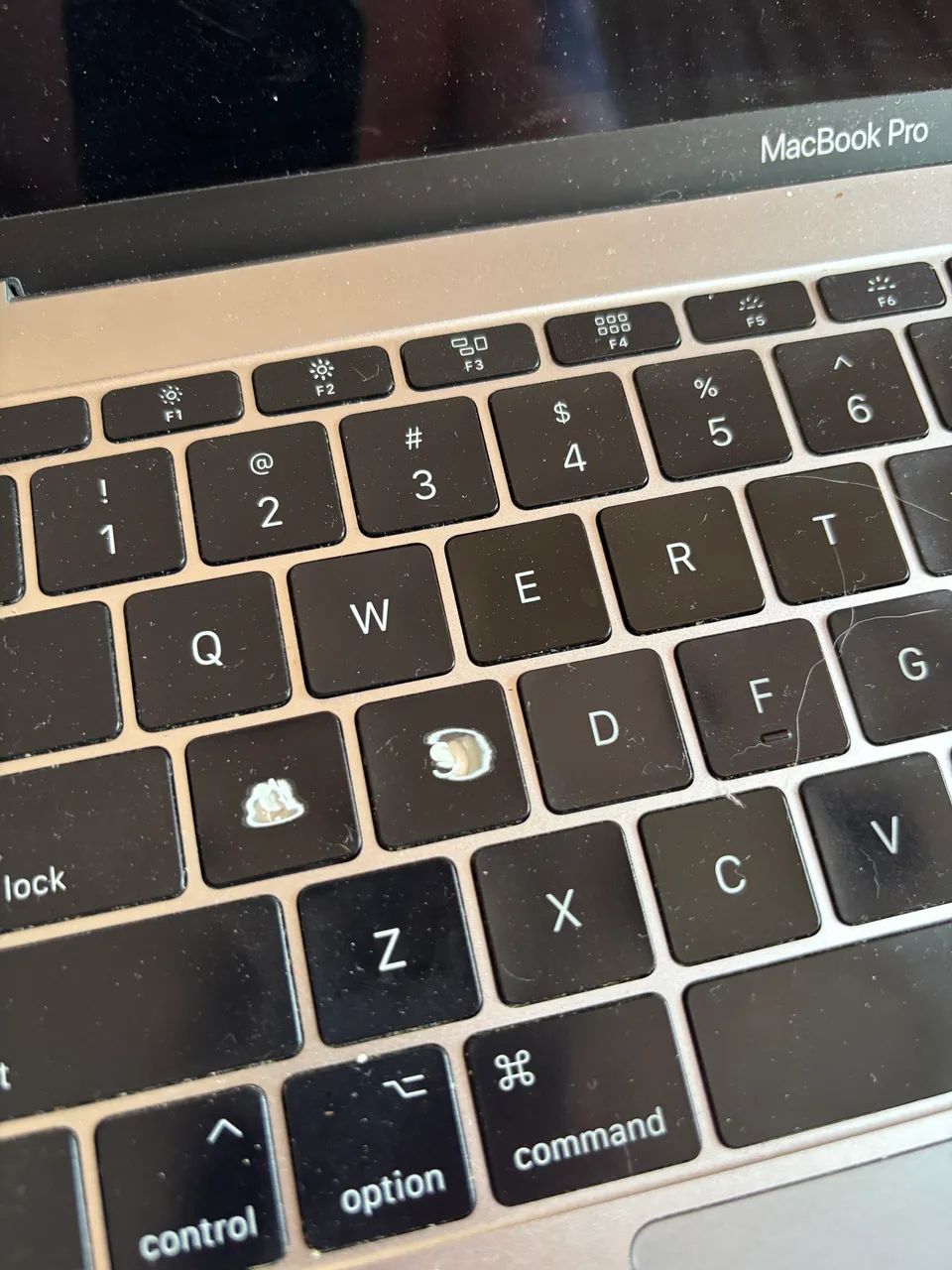 Macbook Pro 13.3  8gb De Ram 256gb Ssd Apple Core I5
