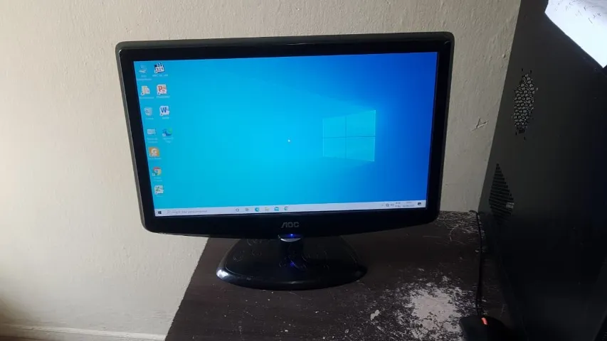 Monitor 18.5" AOC-E940swa vga e hdmi