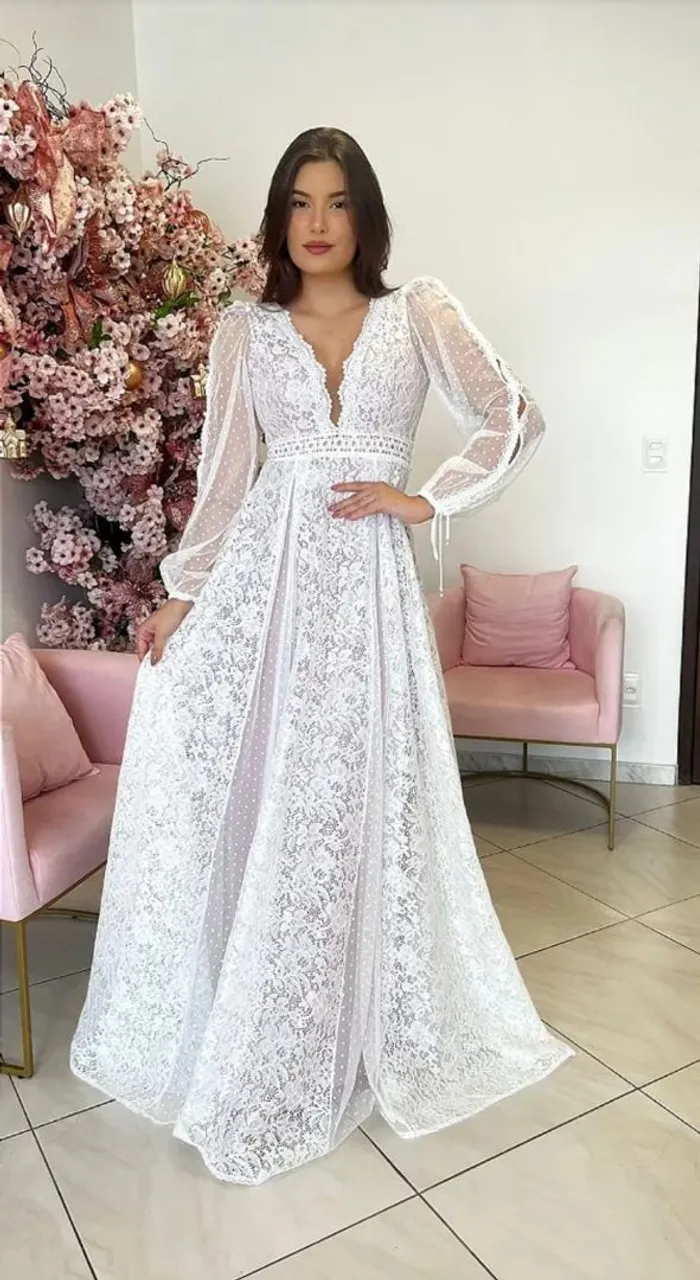 Vestido de noiva em renda e tule
