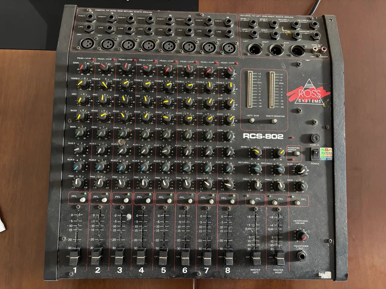 Mesa de som Ross 8 canais Ross System