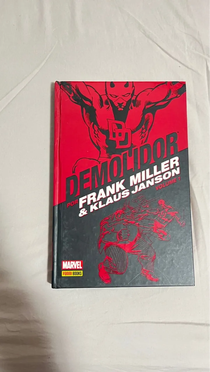 Demolidor Volume 1 - Frank Miller - Capa dura