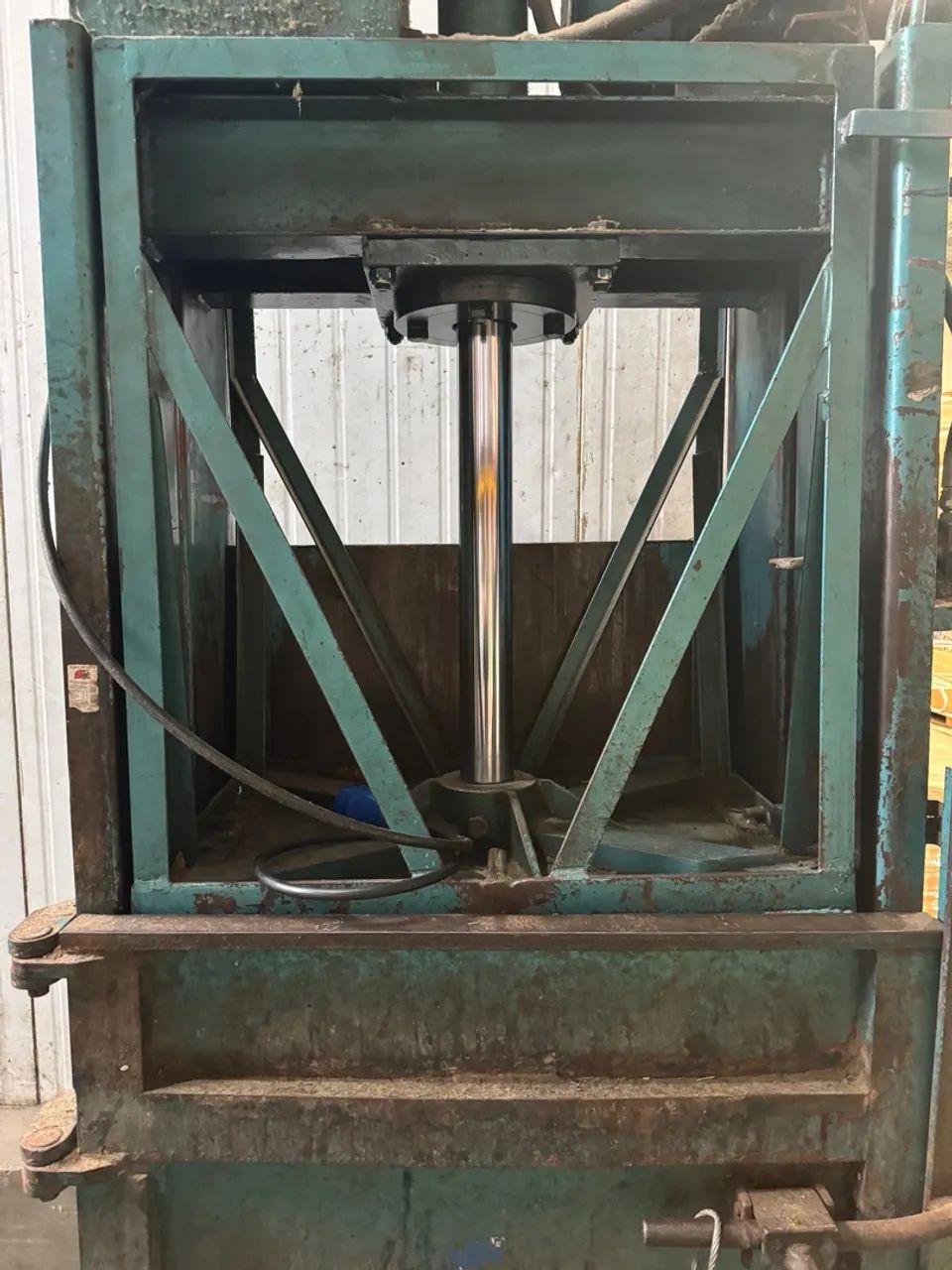 Prensa Hidráulica Papelão - Enfardadeira Presmaq - Foto 3