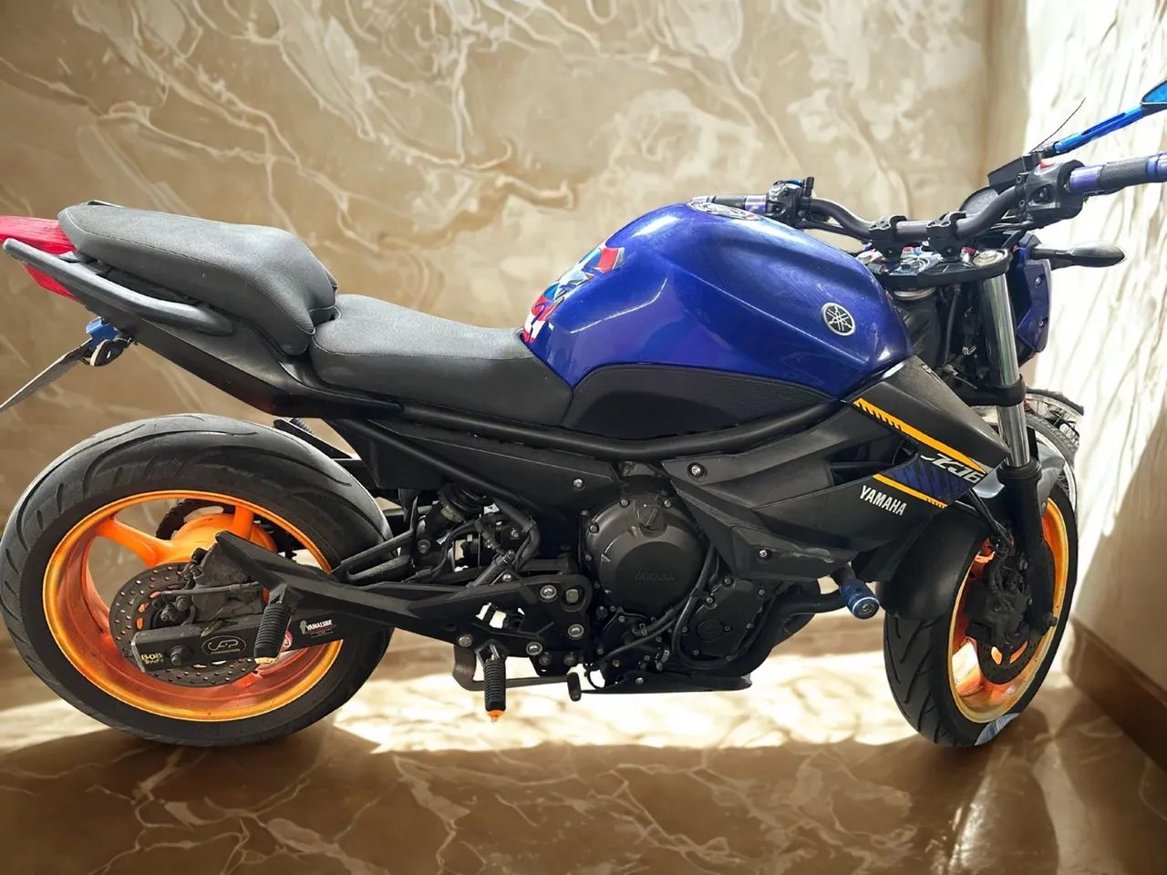 XJ6 N ABS 2019 - Foto 2