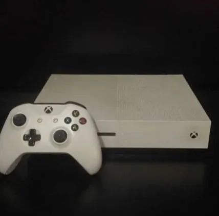 Xbox one s 1tb mídia física 