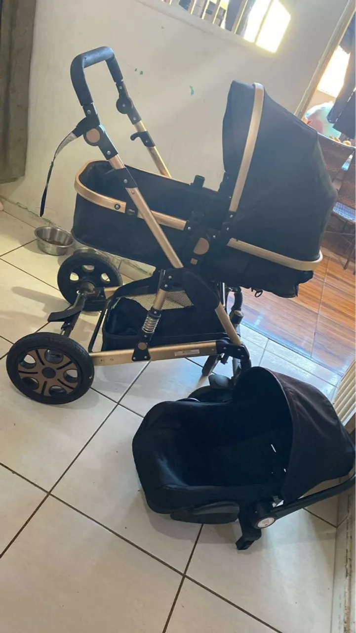 Carrinho de Bebê 3 em 1 - Conforto e Segurança