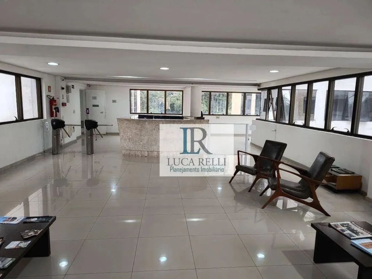 Sala Comercial à venda na Granja Vianna - Foto 4