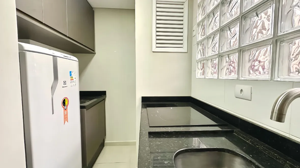 Studio mobiliado próximo a rua xv de novembro em Curitiba,