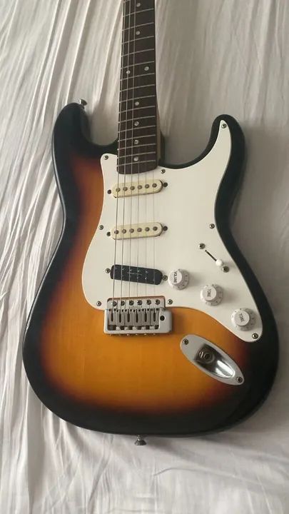guitarra squier bullet stratocaster
