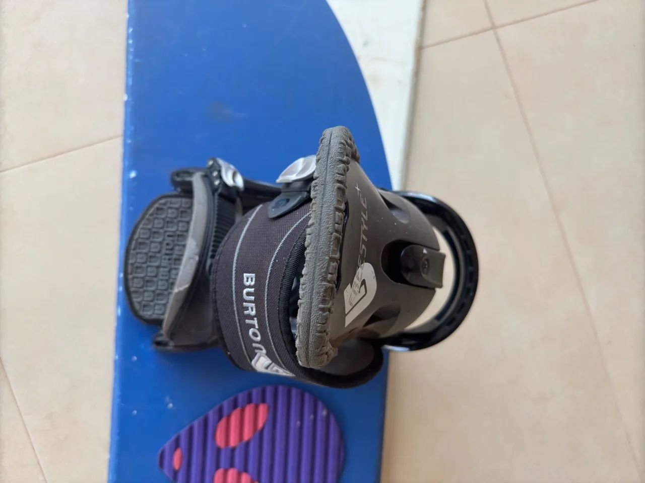 Prancha snowboard 1,58 marca vision + fixação Burton - Foto 3