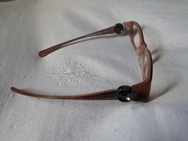 Armação original OAKLEY, novíssima, com caixa, muito estilosa, moderna e jovial, unissex - Foto 3