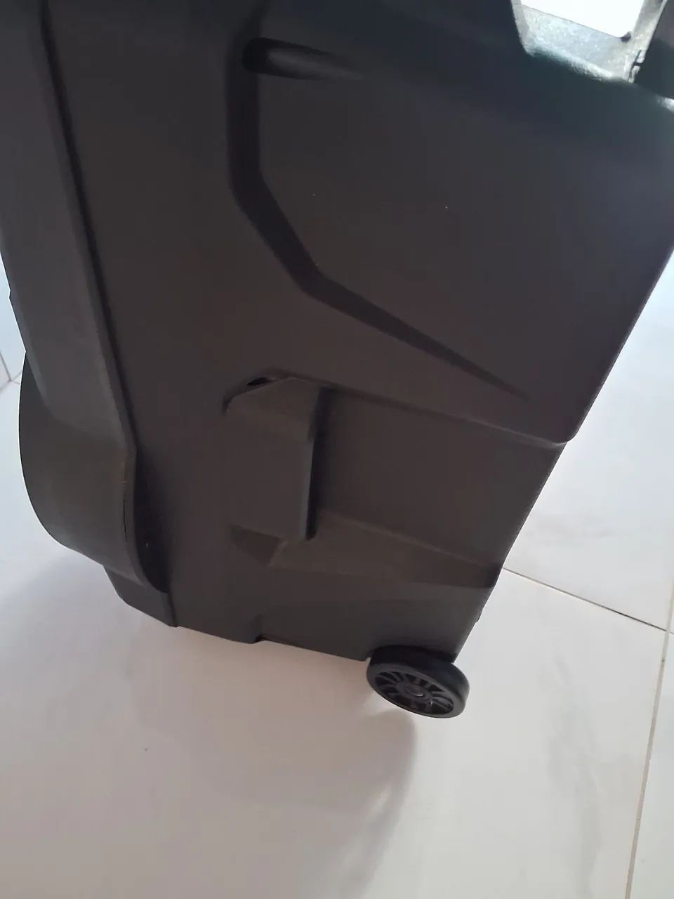Caixa de Som Portátil Mondial com Bluetooth e LED - Foto 4