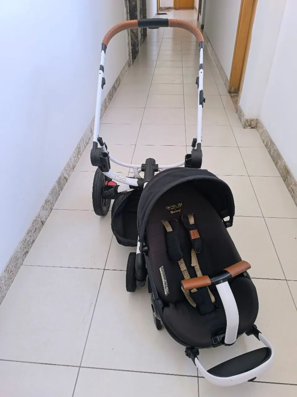 Carrinho de bebê Rachel Zoe Quinny (c/ bebê conforto) - Foto 2