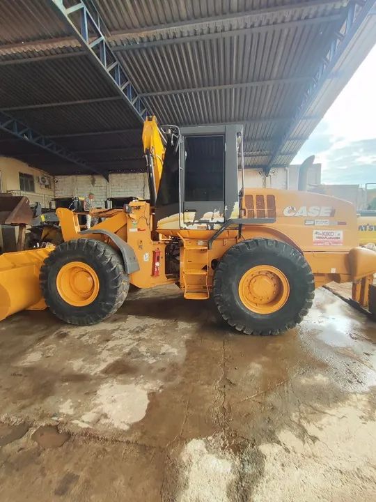 Carregadeira 621d case  - Foto 3