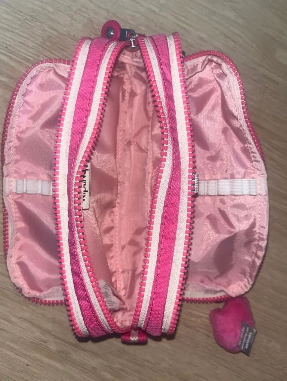 Estojo Kipling GITROY Rosa e Branco  - Foto 3