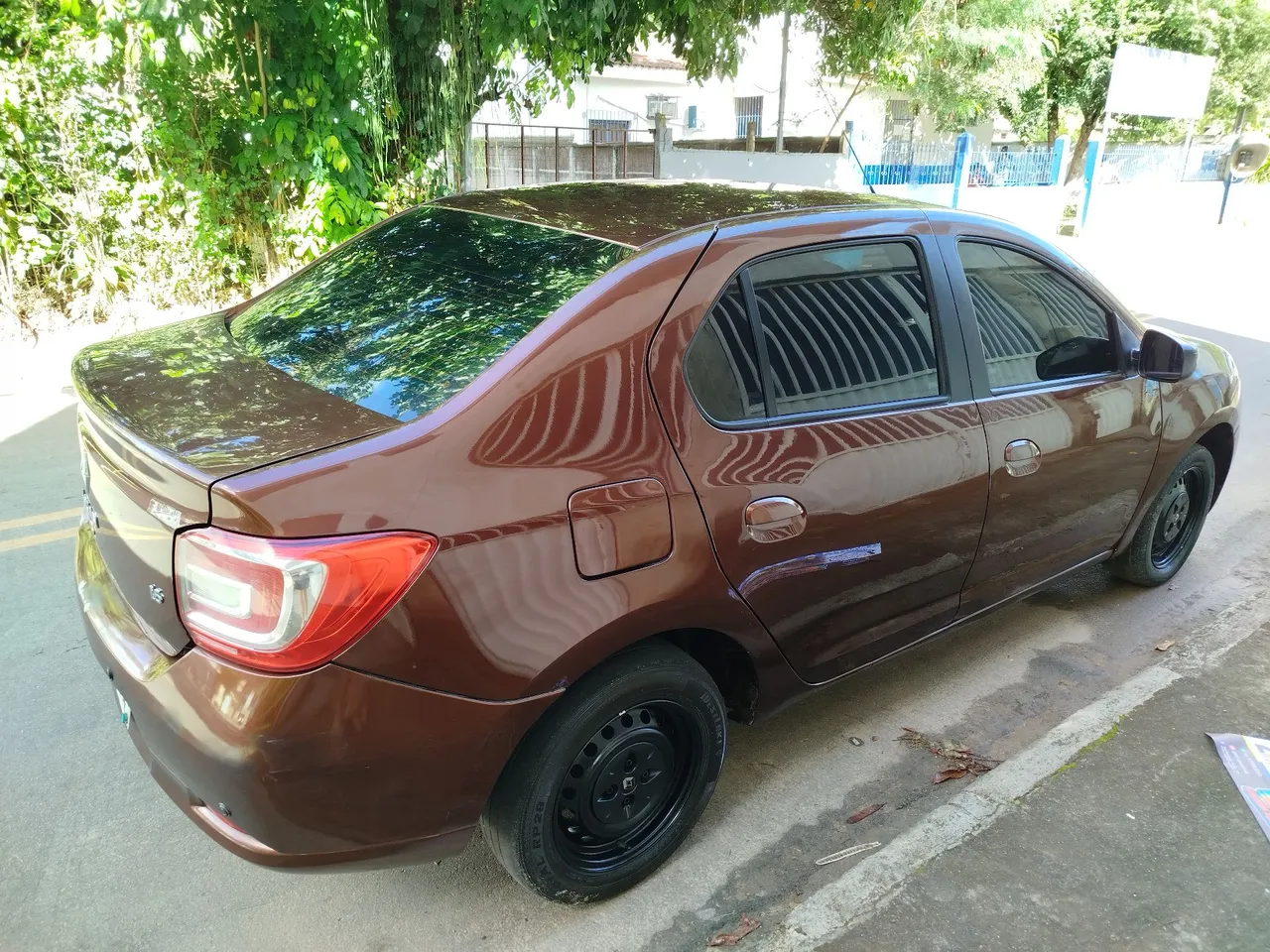 Renault Logan 1.6 8v