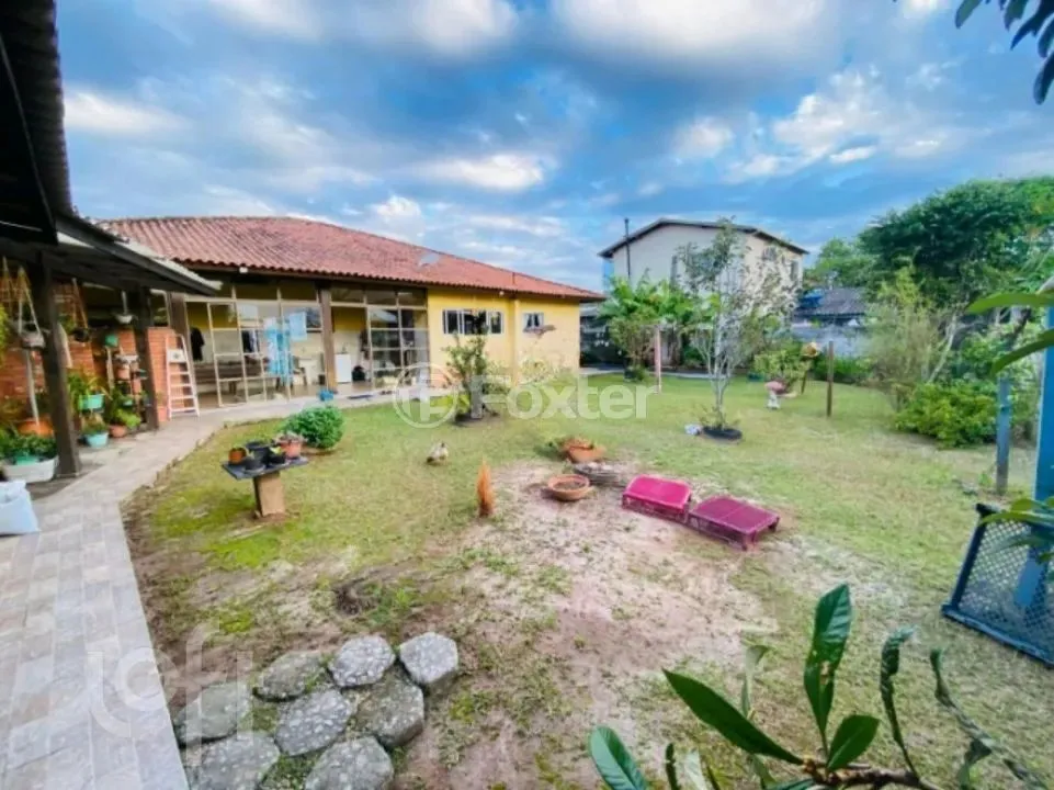 Casa à venda Rua Altamiro Barcelos Dutra, Barra da Lagoa - Florianópolis