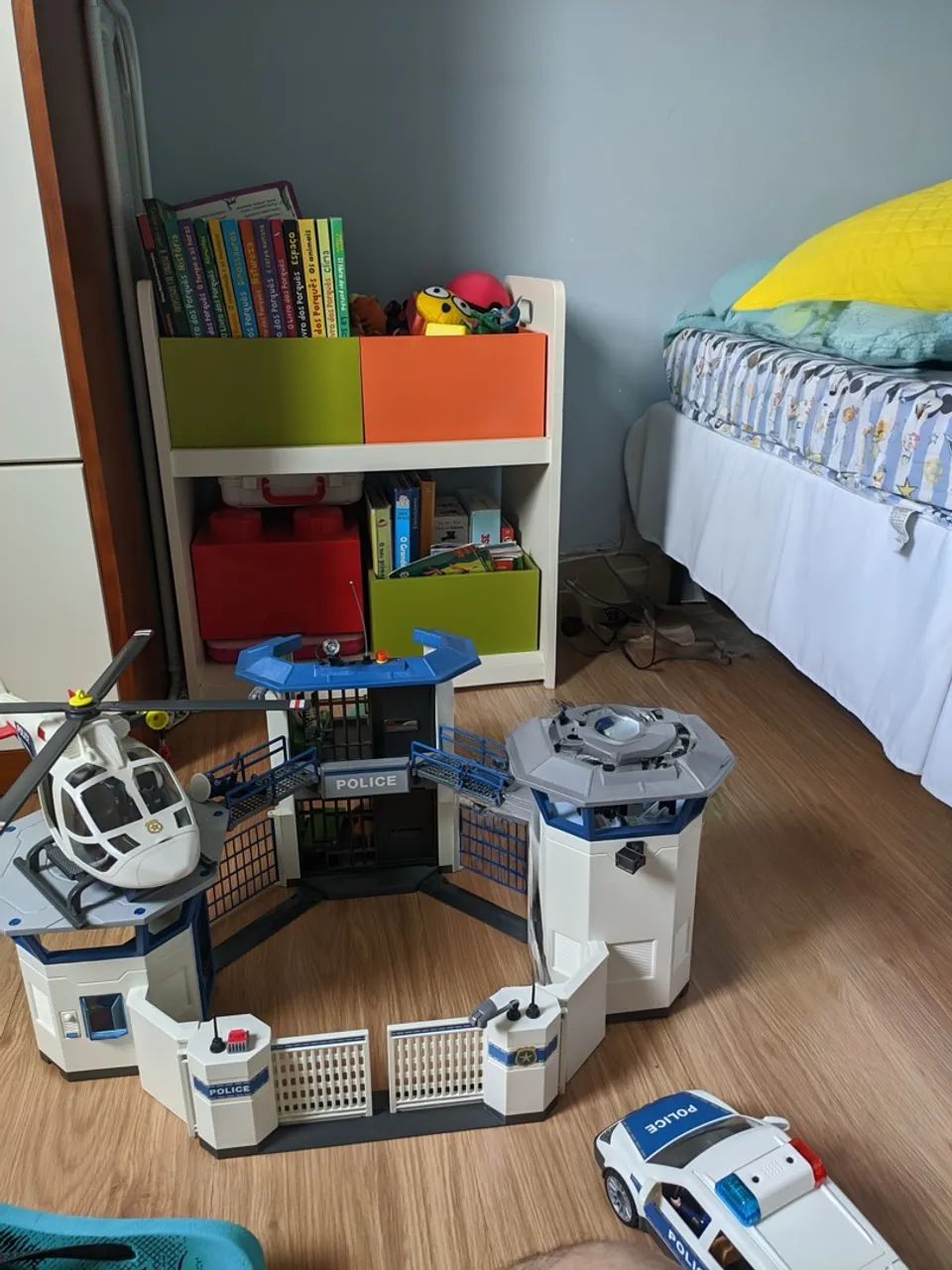 Conjunto Playmobil Polícia - Delegacia6919 + Viatura6920 + Helicóptero6921 - Ótimo estado! - Foto 4
