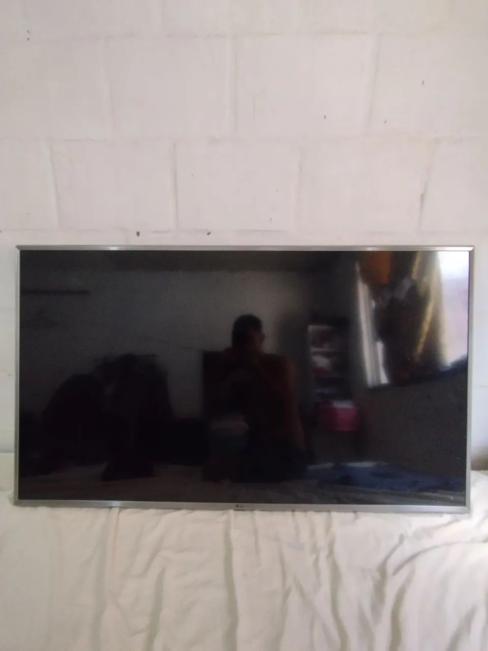 Smart tv LG 50 polegadas com defeito 