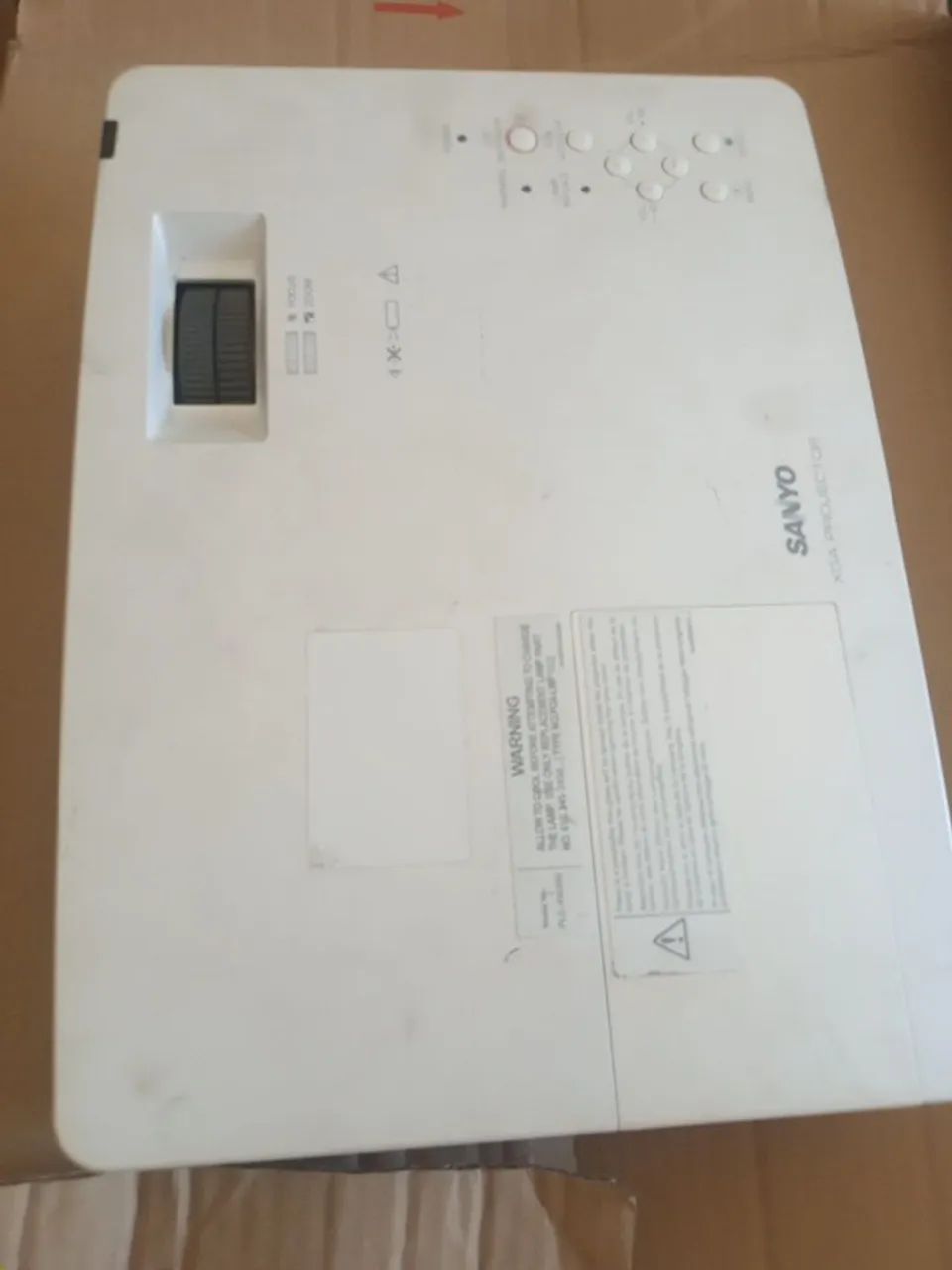 Projetor Sanyo funcionando