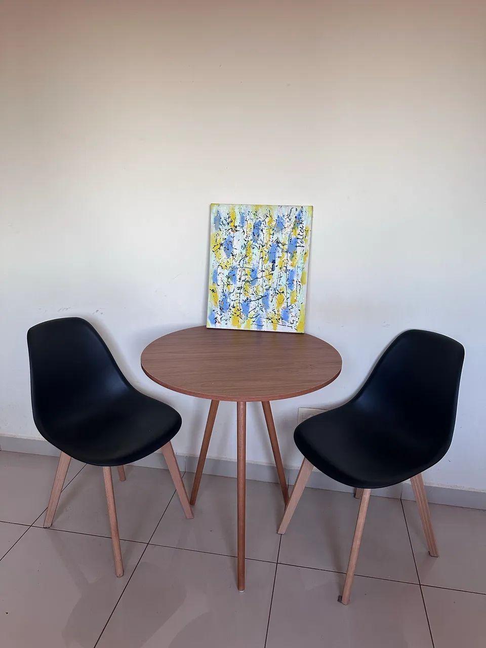 Mesa e cadeiras 