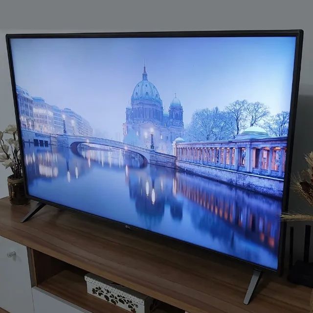Smart TV LG 50" 4K UHD - Foto 2