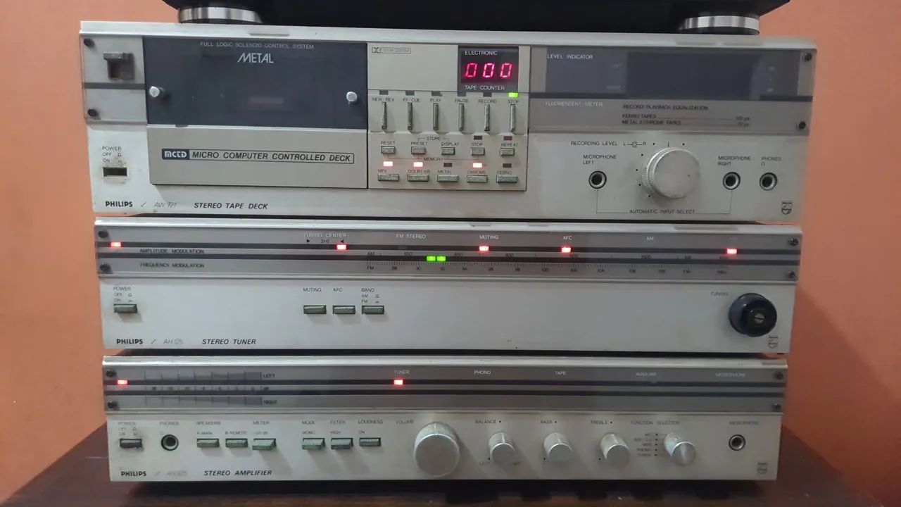 Equipamentos de Som Antigo