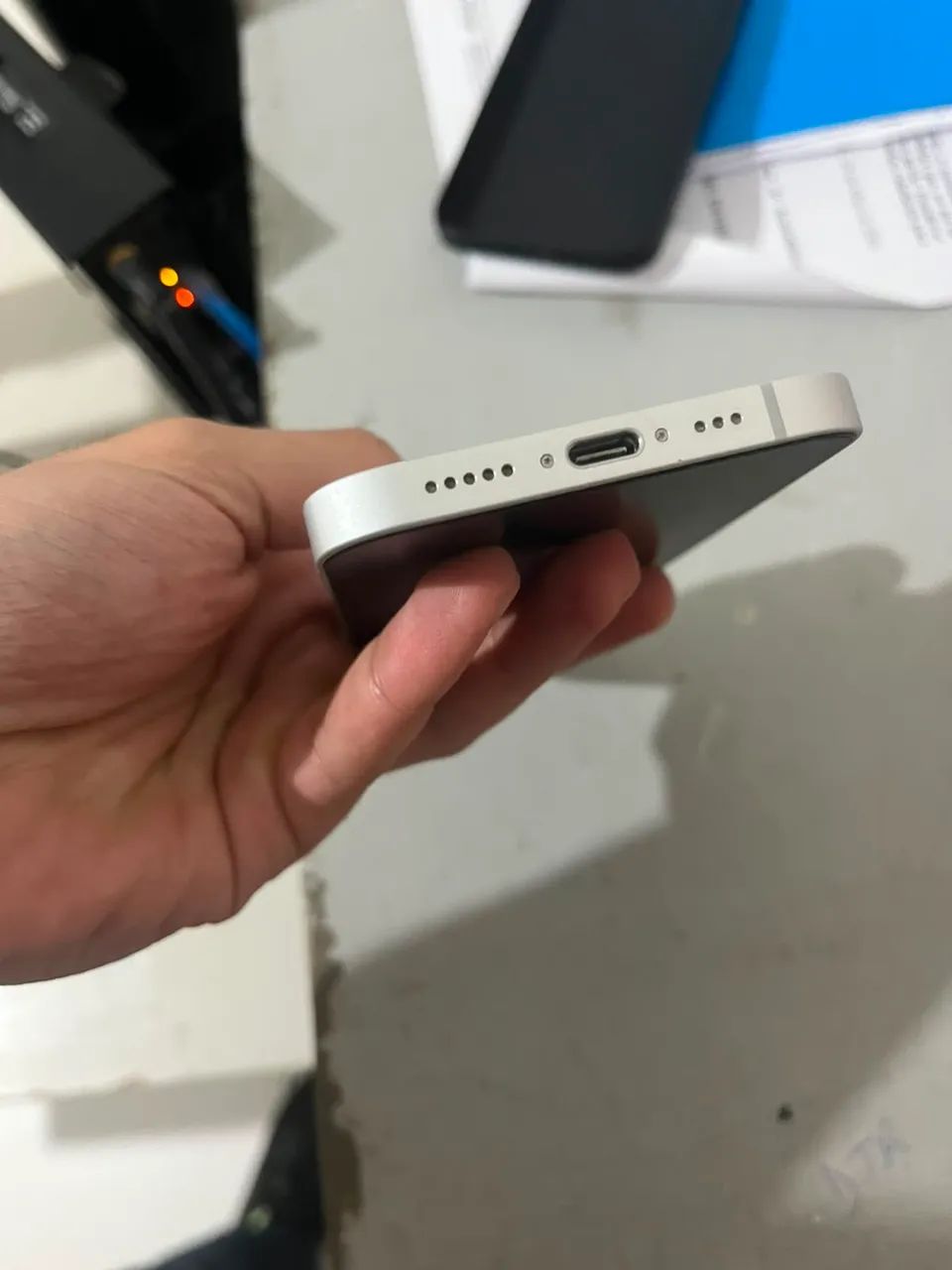 iPhone 16e  - Foto 3