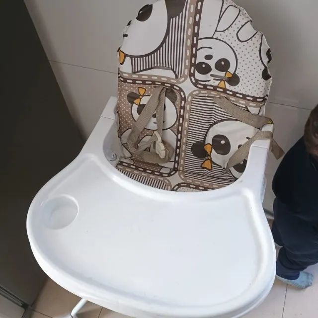 Cadeirinha de alimentação 