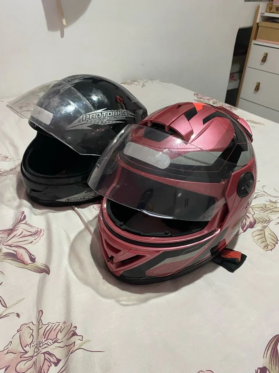 2 Capacetes femininos em bom estado - Foto 5
