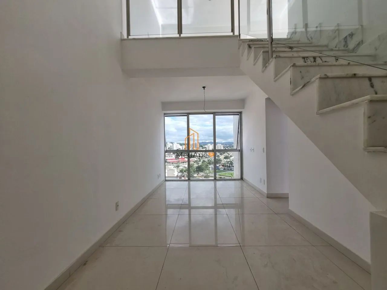 COBERTURA COM 4 QUARTOS E 2 VAGAS COM ELEVEVADOR - Foto 3