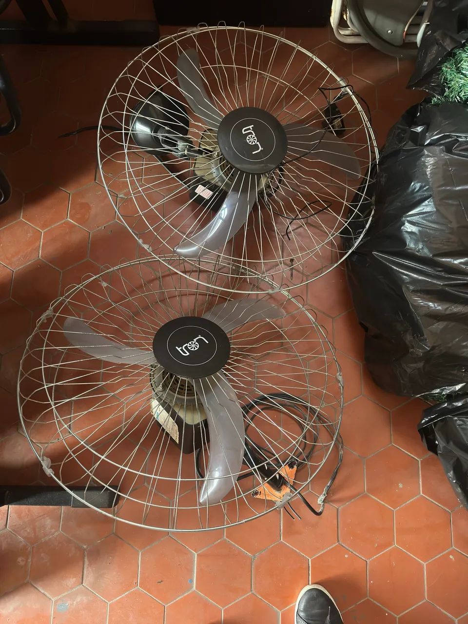Ventilador grande de parede