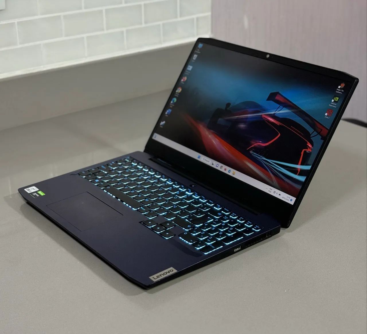 Notebook Gamer Lenovo - Core i5 10th + GTX 1650 - Notebooks