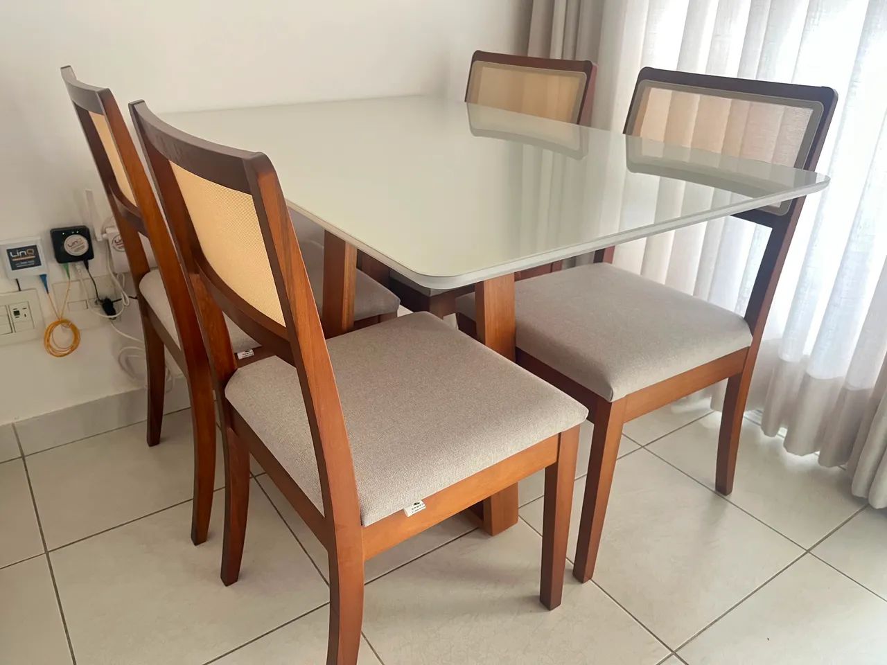 Mesa nova 4 lugares  - Foto 2
