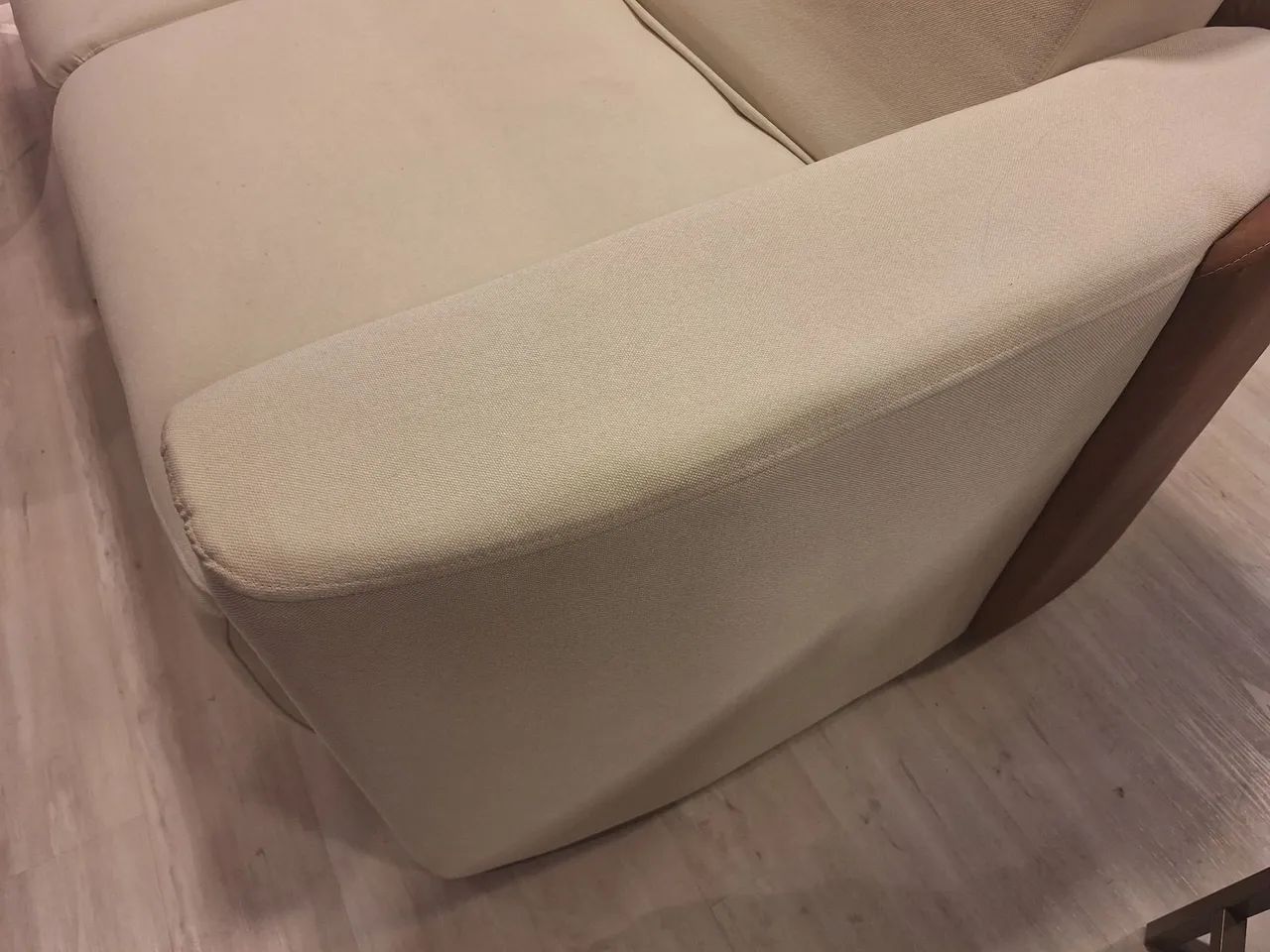 HIGIENIZAÇÃO E REFORMA DE SOFA - Foto 2
