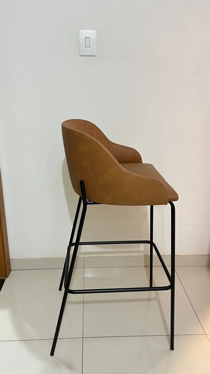Banqueta em couro caramelo - Foto 3