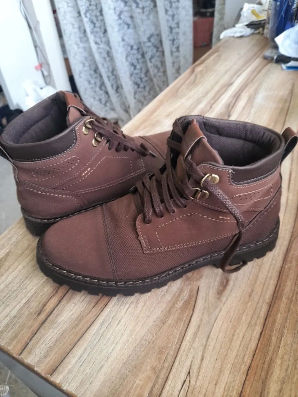 Bota Coturno couro legítimo NOVA 